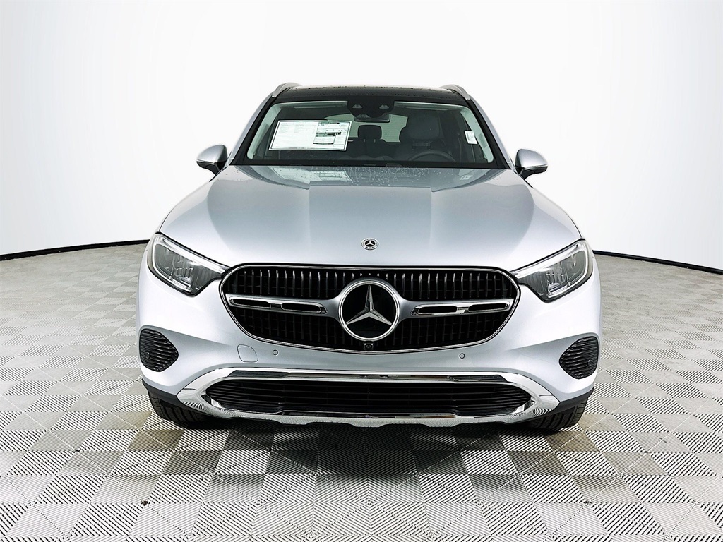 2026 Mercedes Benz GLC 300 4MATIC photo 2