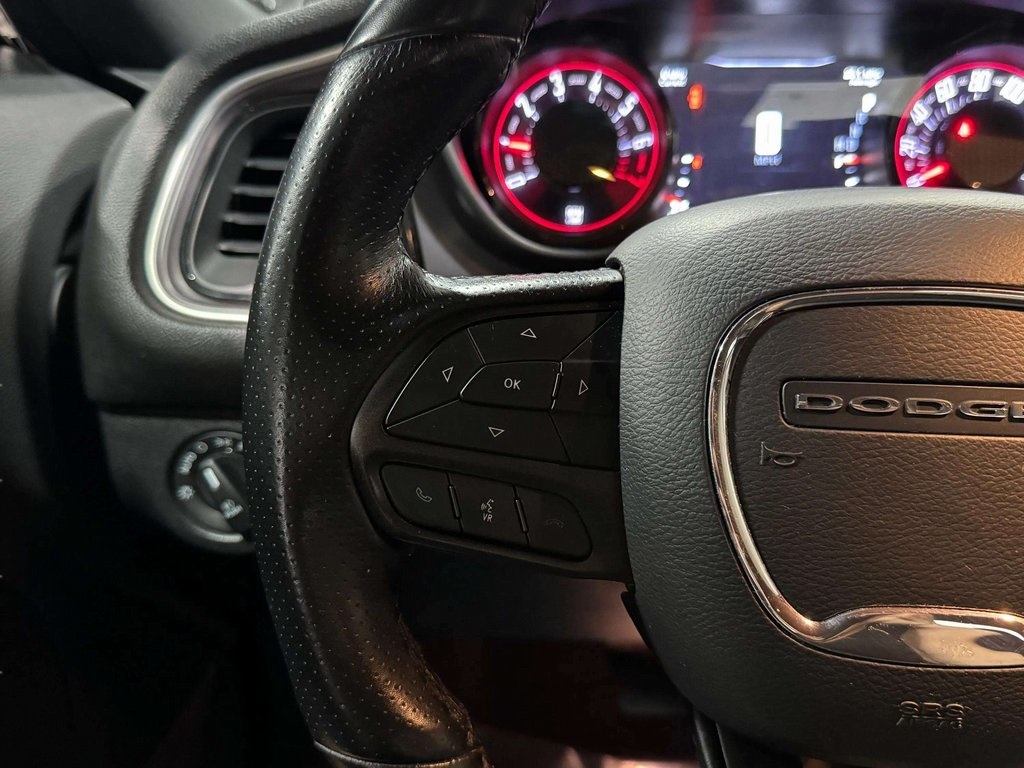 2022 Dodge Challenger SXT photo 13