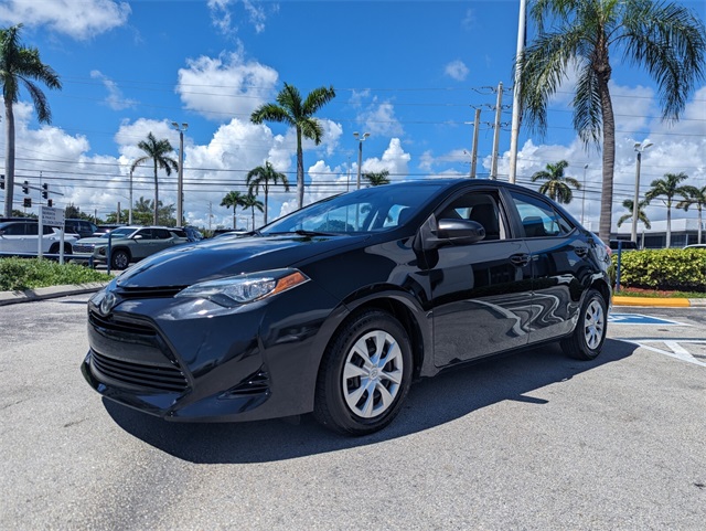 2017 Toyota Corolla L photo 4