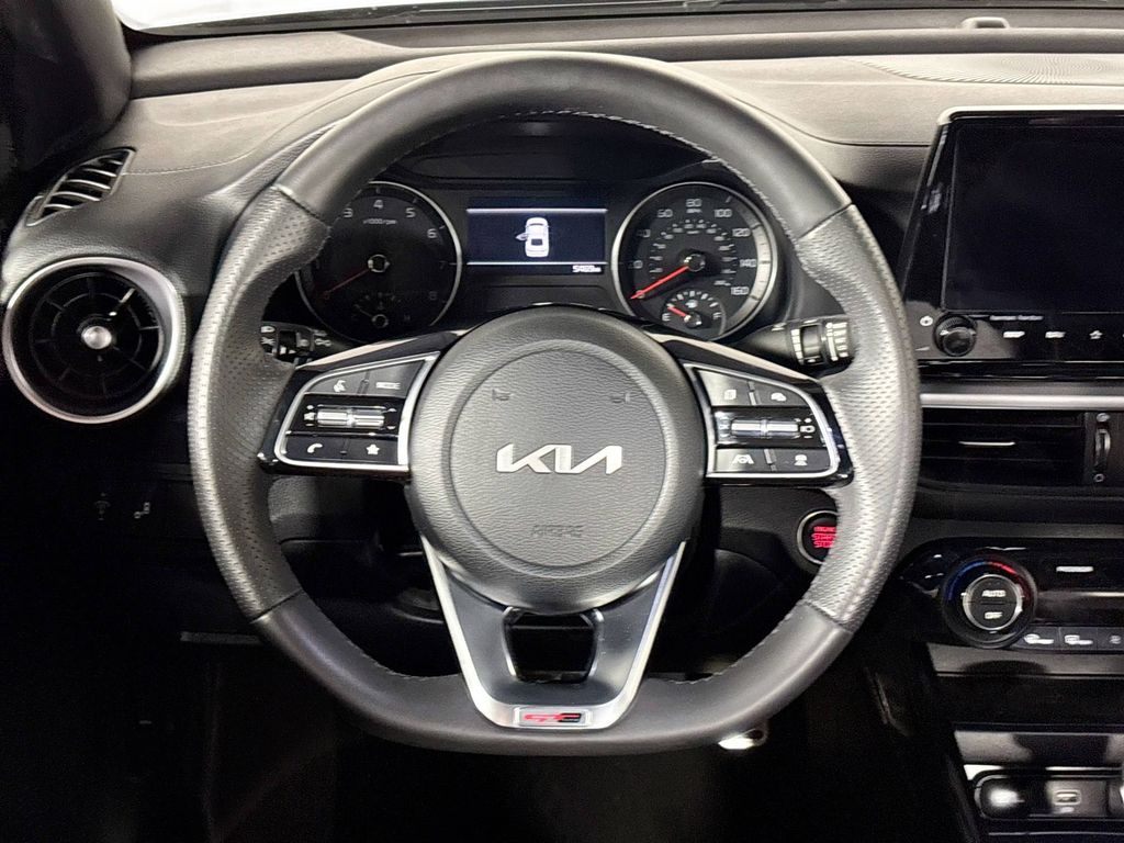2024 Kia Forte GT-Line photo 13