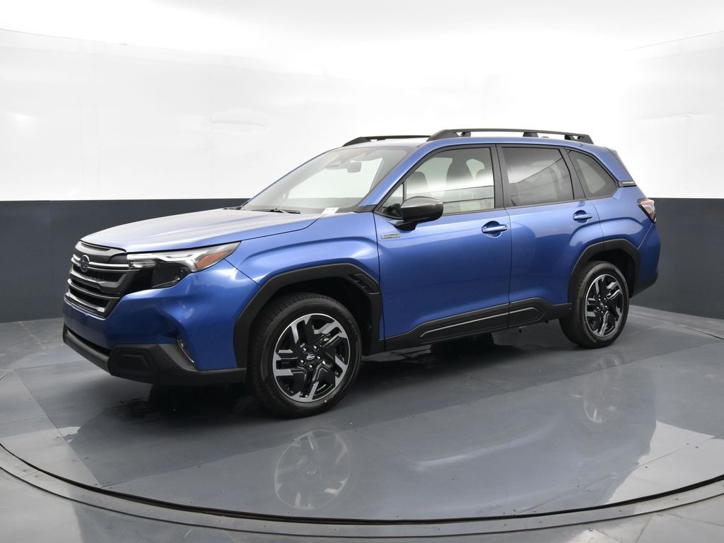 2025 Subaru Forester Premium photo 4
