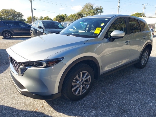 2023 Mazda CX-5 S Preferred package's photo