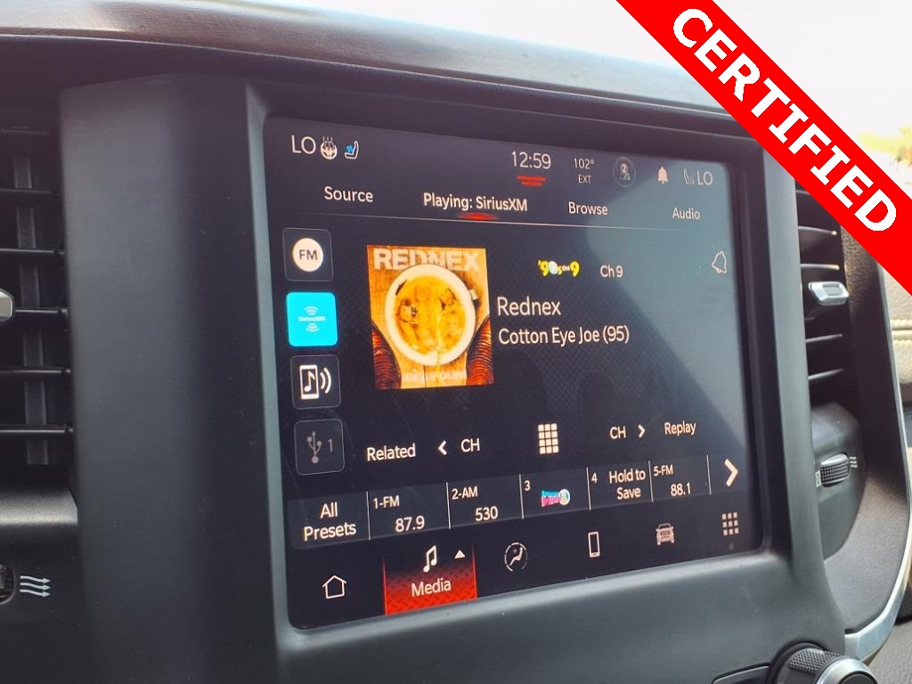 2022 Ram 1500 Laramie photo 18