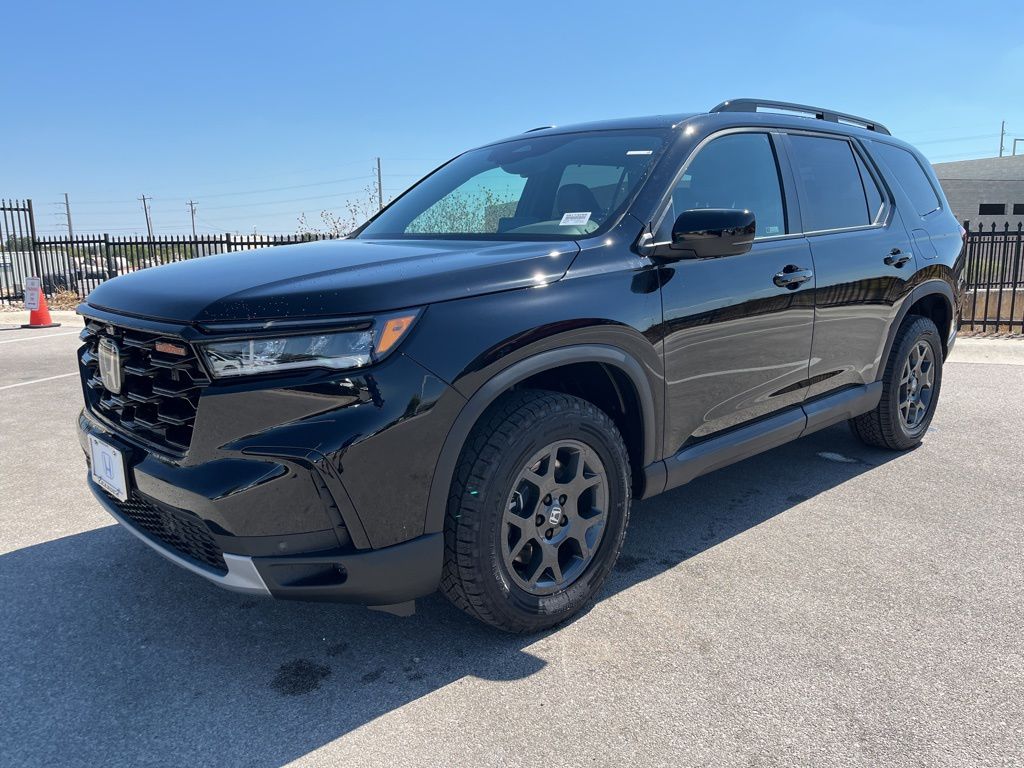 2025 Honda Pilot TrailSport's photo