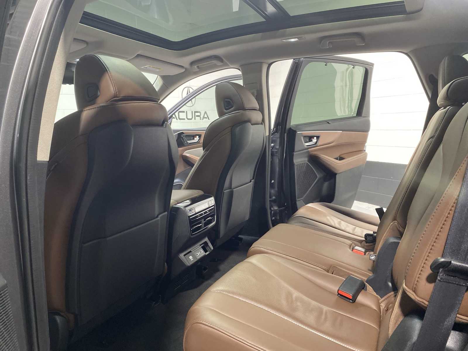 2023 Acura MDX Technology SH-AWD photo 10