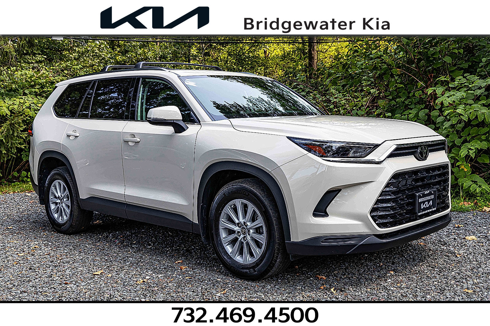 2024 Toyota Grand Highlander XLE's photo