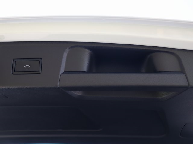 2026 Volkswagen Atlas SE Technology photo 28