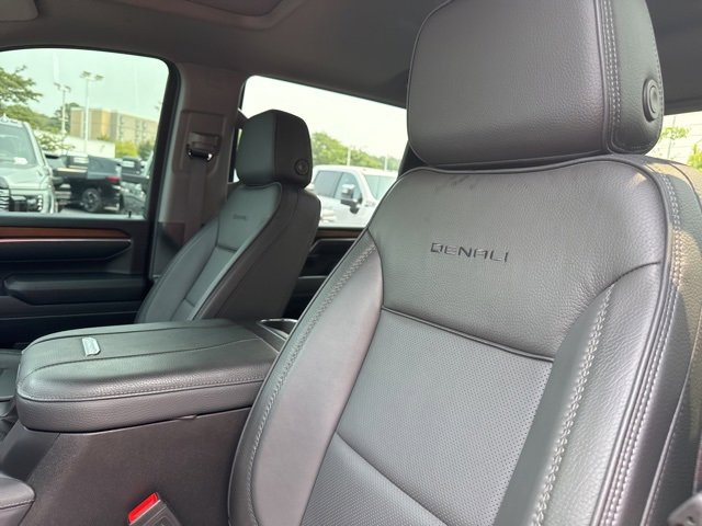 2025 Gmc Sierra 2500 HD Denali photo 13