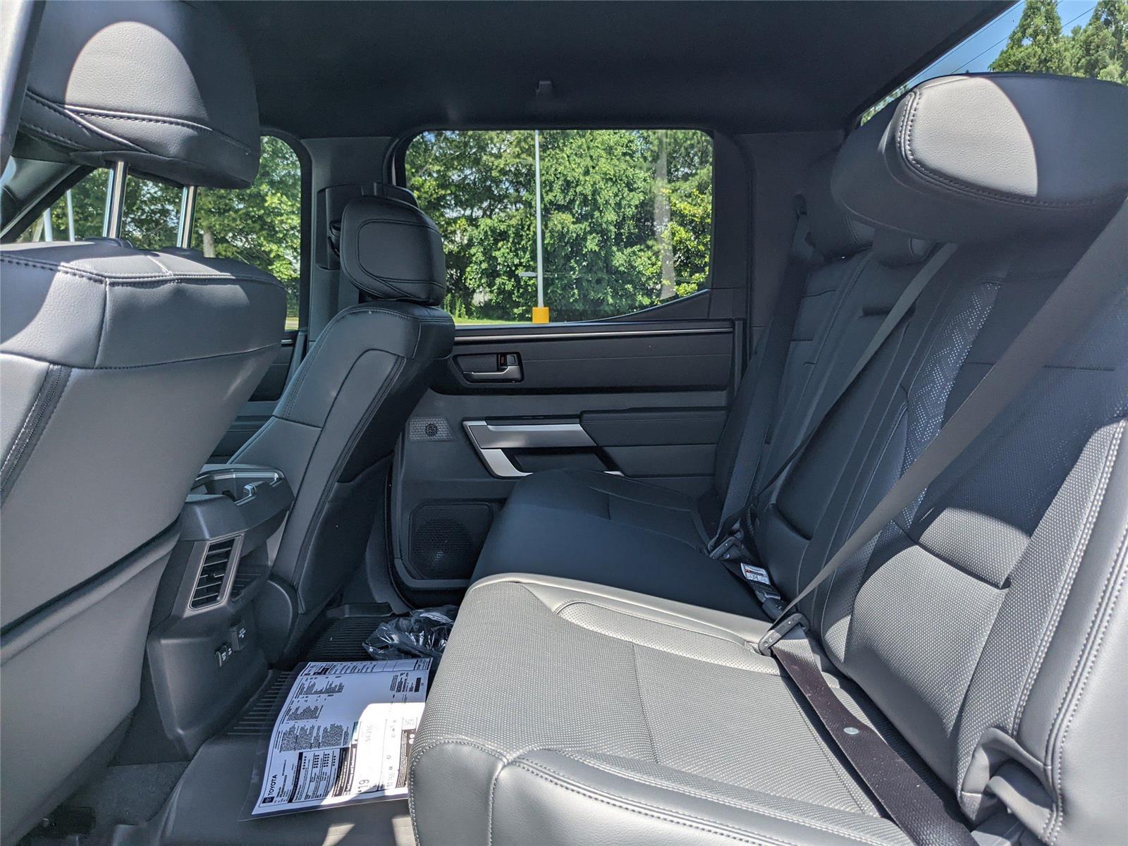 2025 Toyota Tundra SR5 CrewMax photo 6