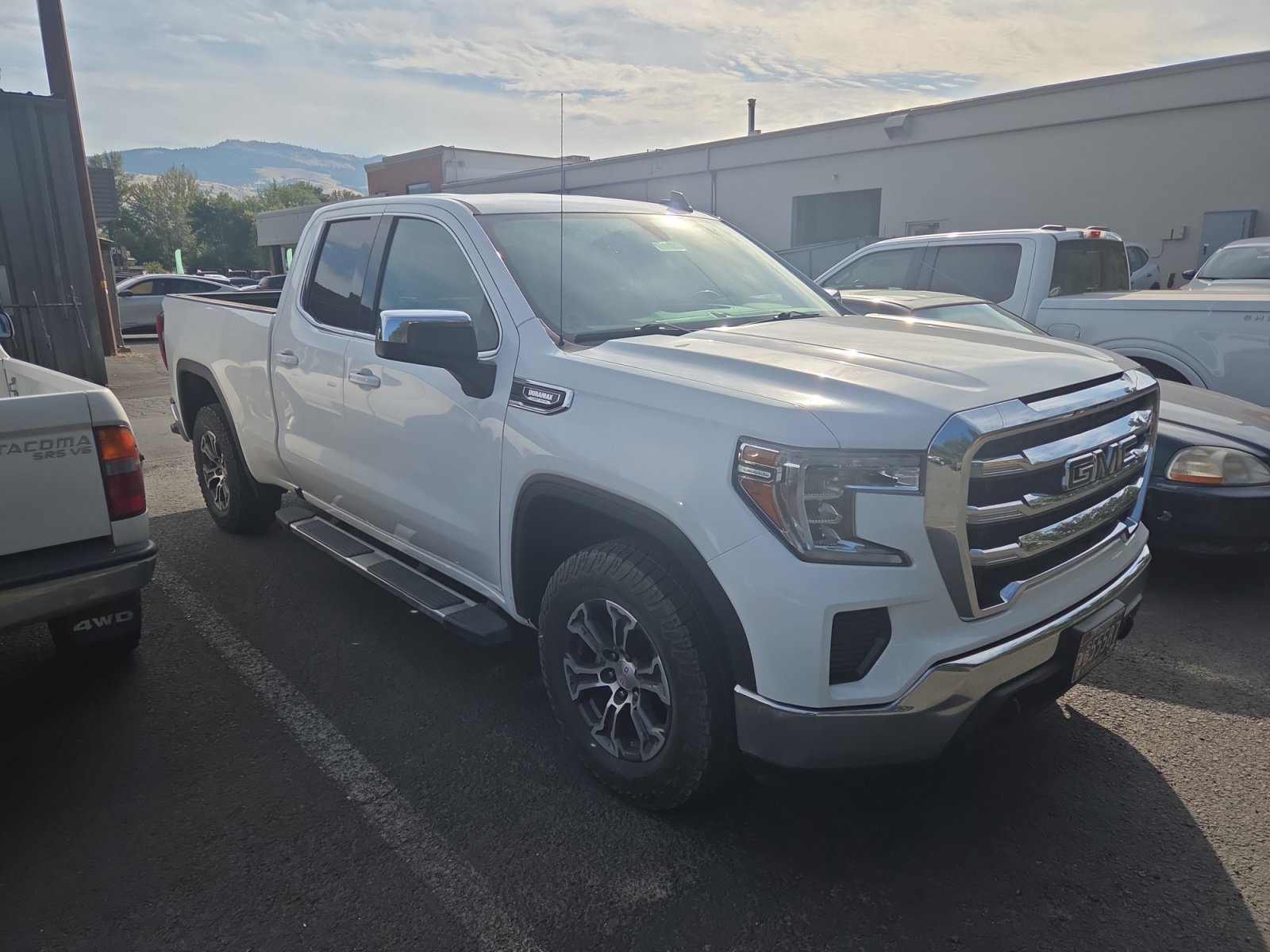 2021 Gmc Sierra 1500 SLE photo 3