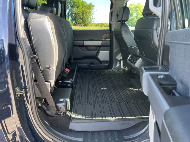 2023 Ford F-150 Lariat photo 36
