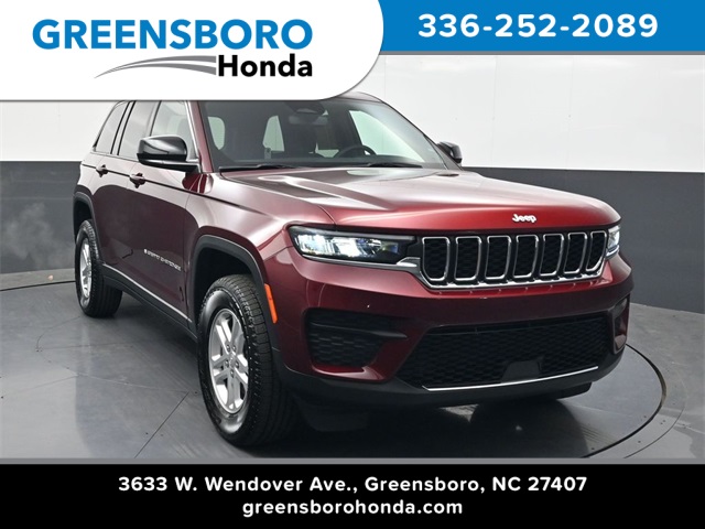 2024 Jeep Grand Cherokee Laredo's photo