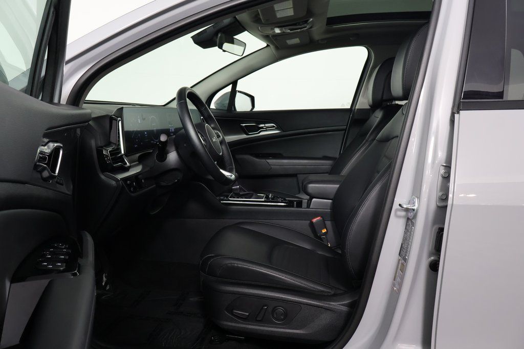 2025 Kia Sportage photo 7