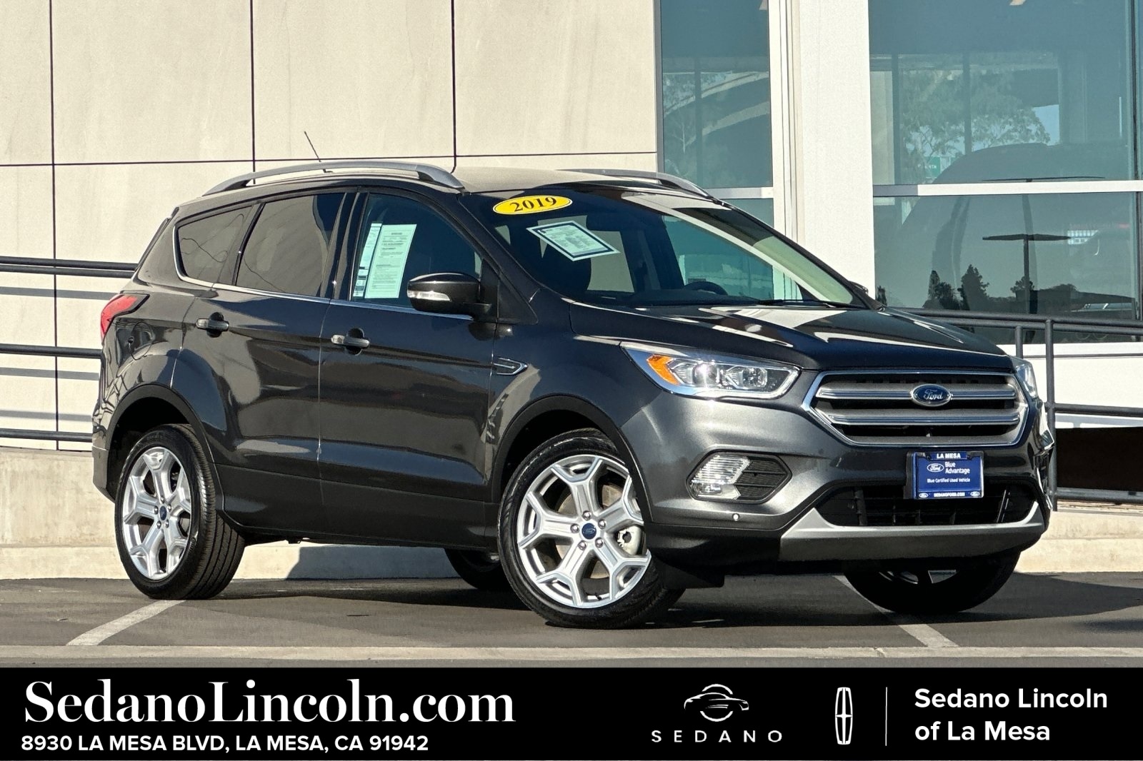 2019 Ford Escape Titanium's photo