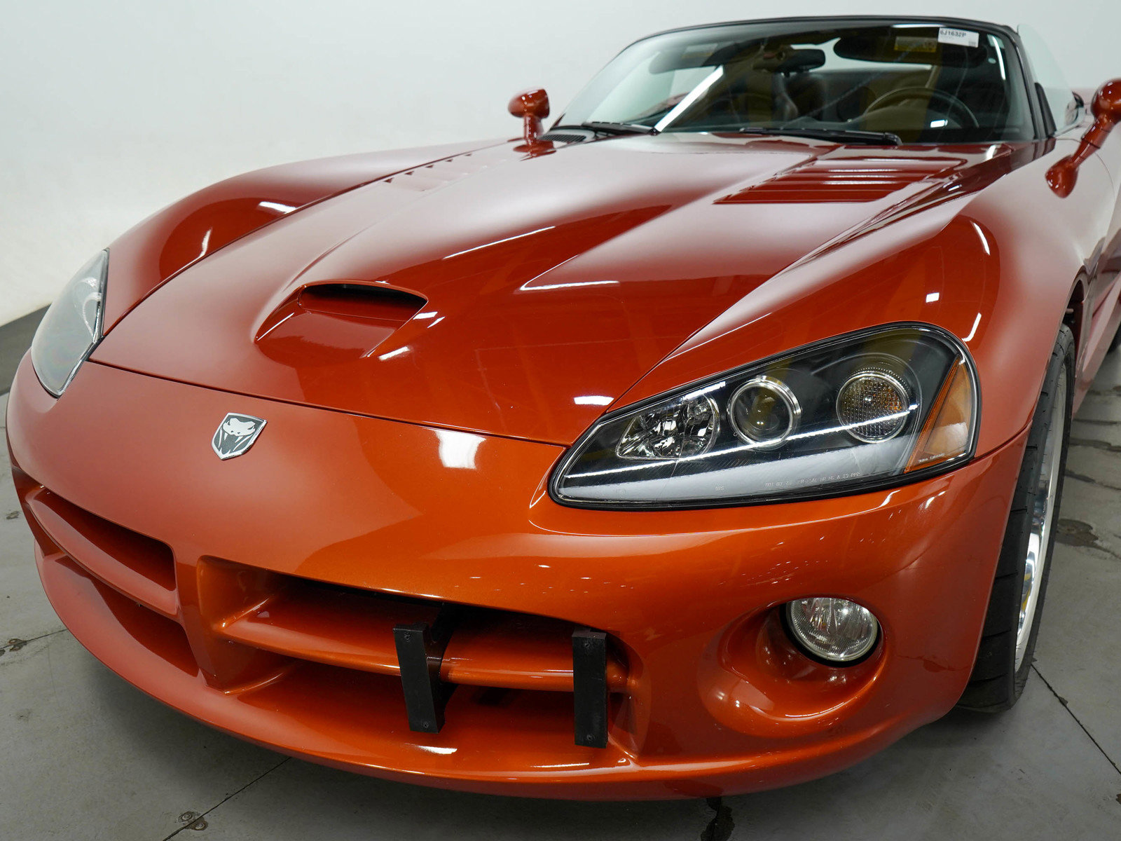 2005 Dodge Viper SRT10 photo 35