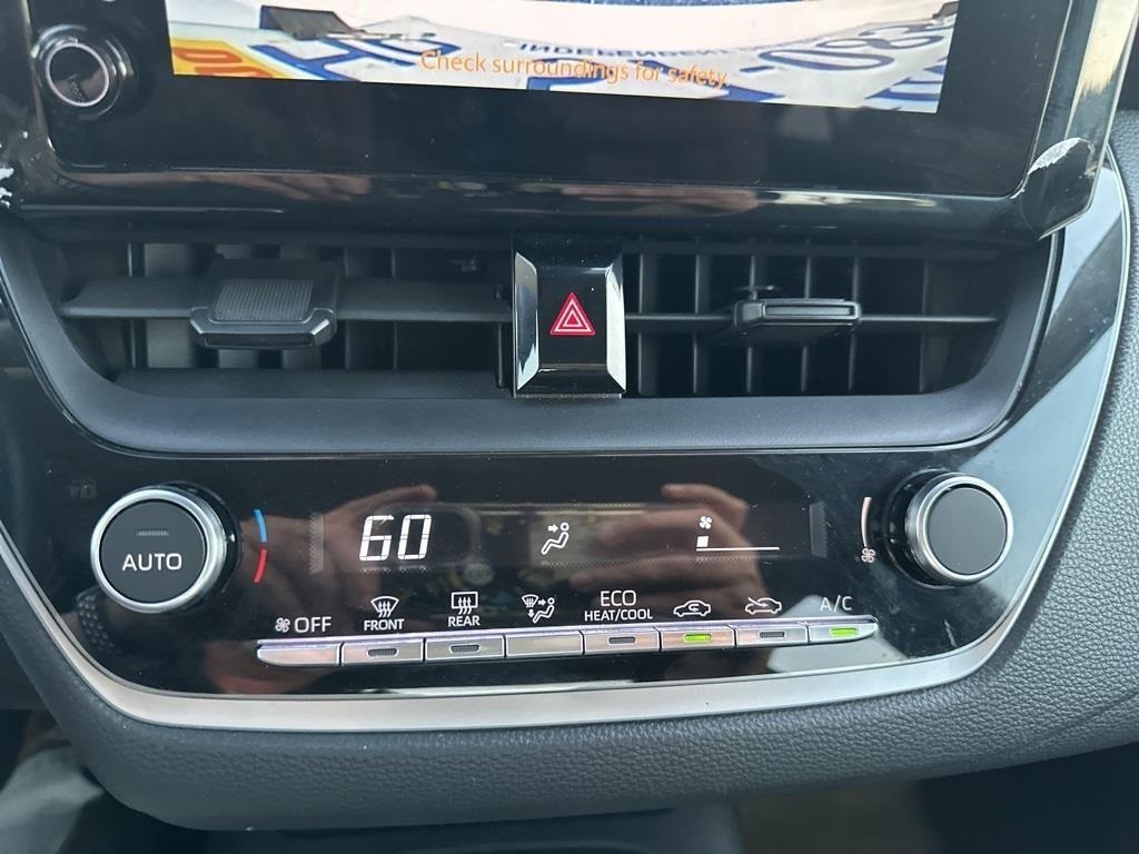 2023 Toyota Corolla LE photo 16