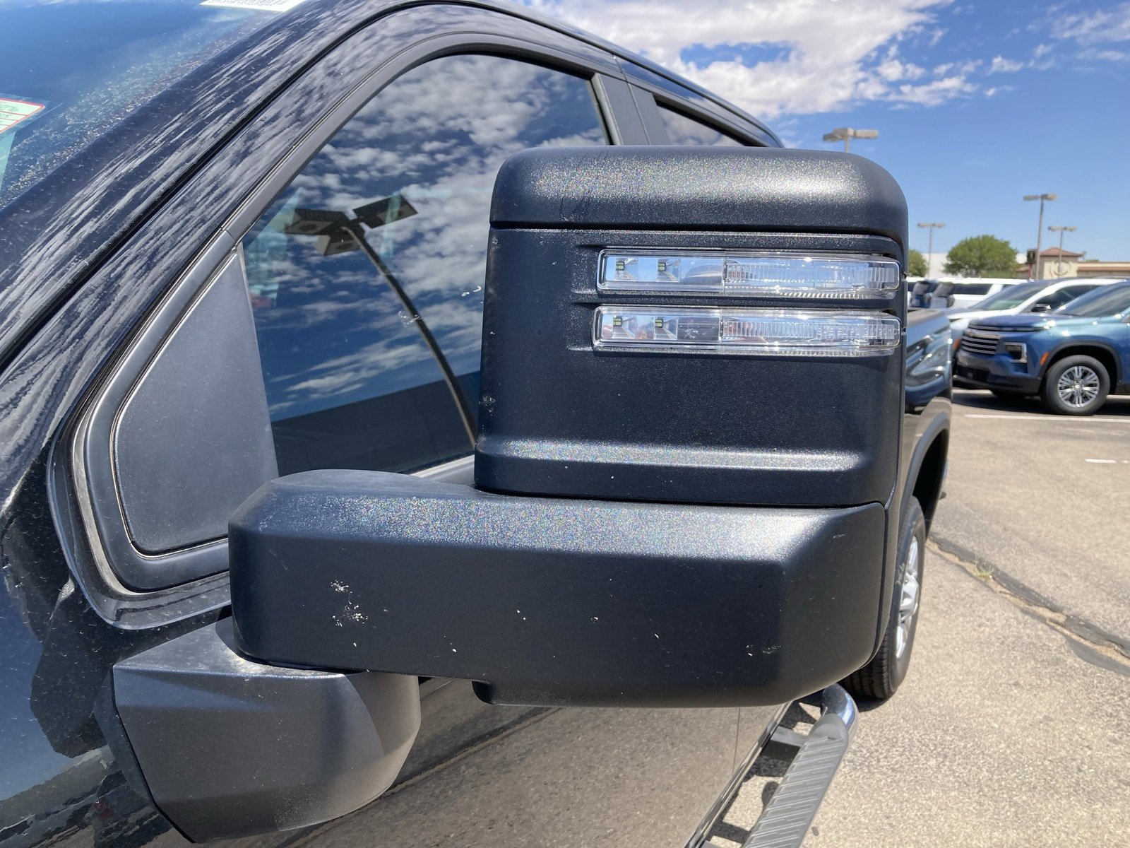 2025 Chevrolet Silverado 2500HD LT photo 2