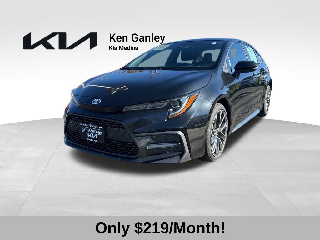 2020 Toyota Corolla SE's photo