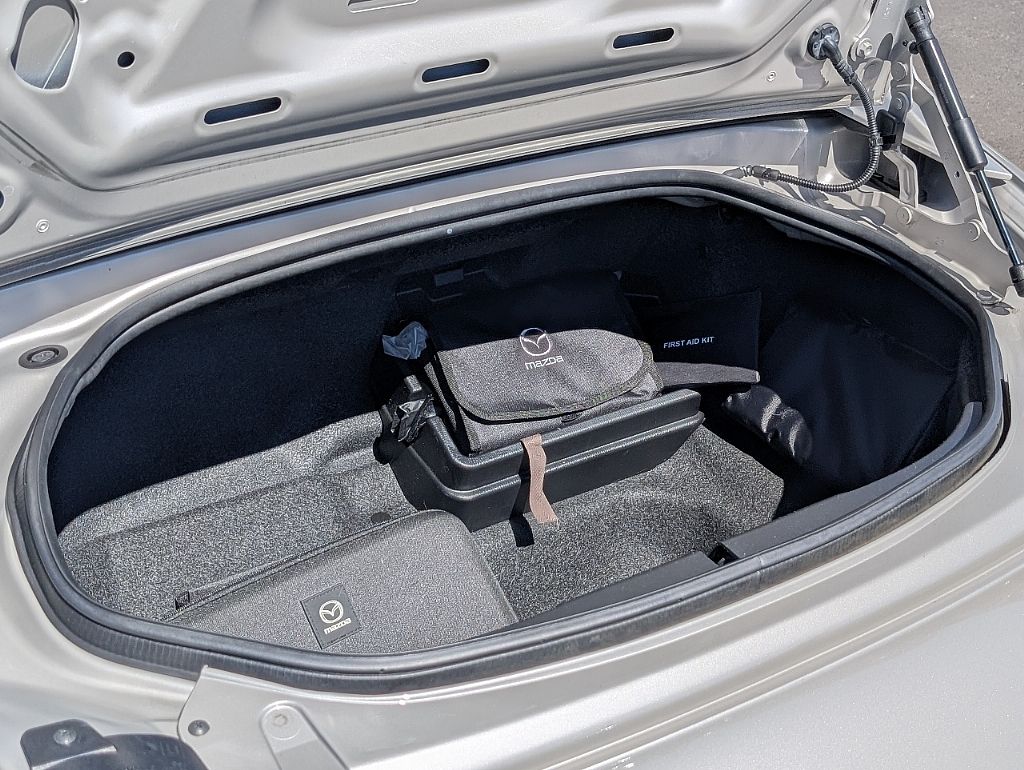 2023 Mazda MX-5 Miata RF Miata Grand Touring photo 13
