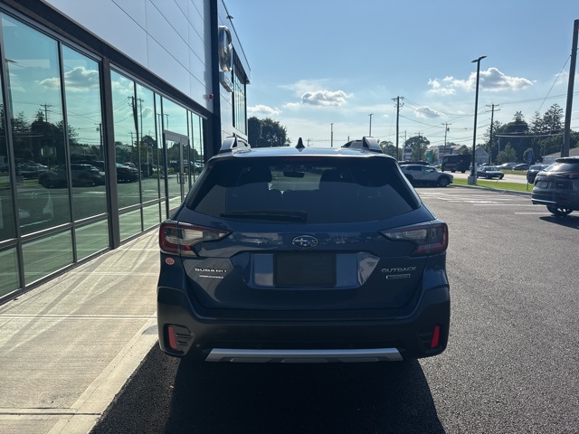 2020 Subaru Outback Touring photo 3