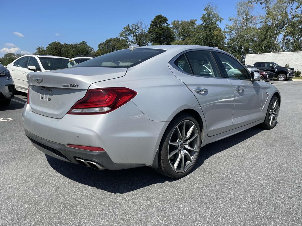 2019 Genesis G70 2.0T Advanced photo 4