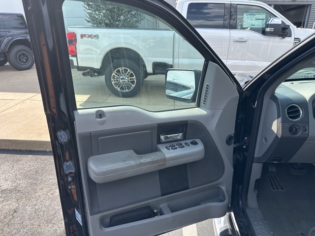 2007 Ford F-150 XLT photo 9