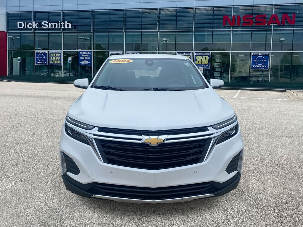 2024 Chevrolet Equinox LT photo 2