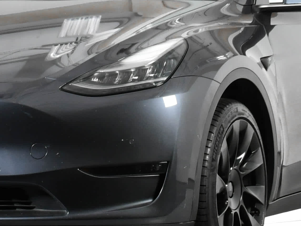 2021 Tesla Model Y Standard Range photo 8