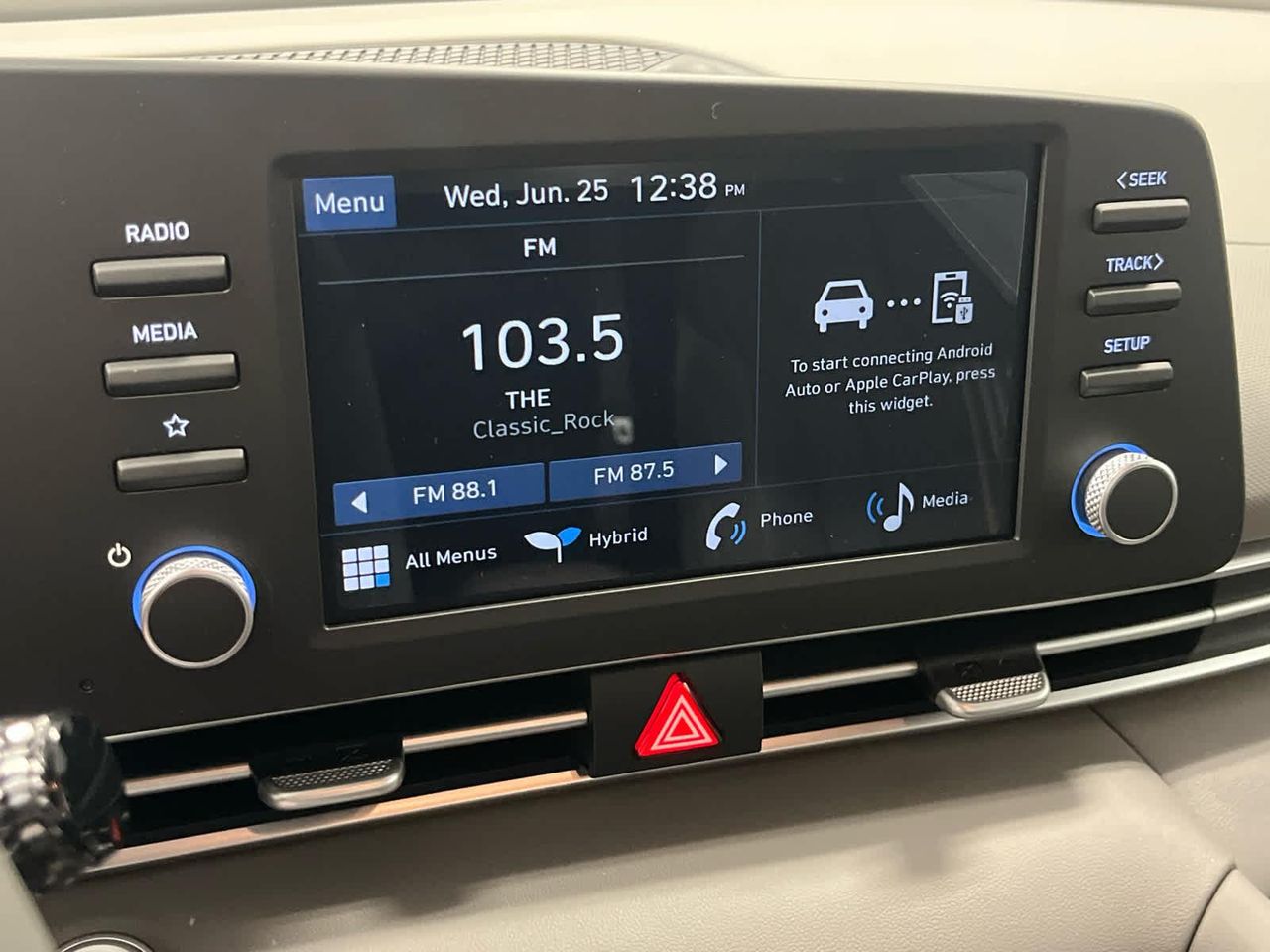 2025 Hyundai Elantra Hybrid Blue photo 31