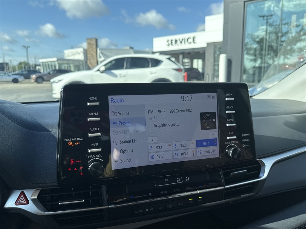 2022 Toyota Sienna LE photo 16