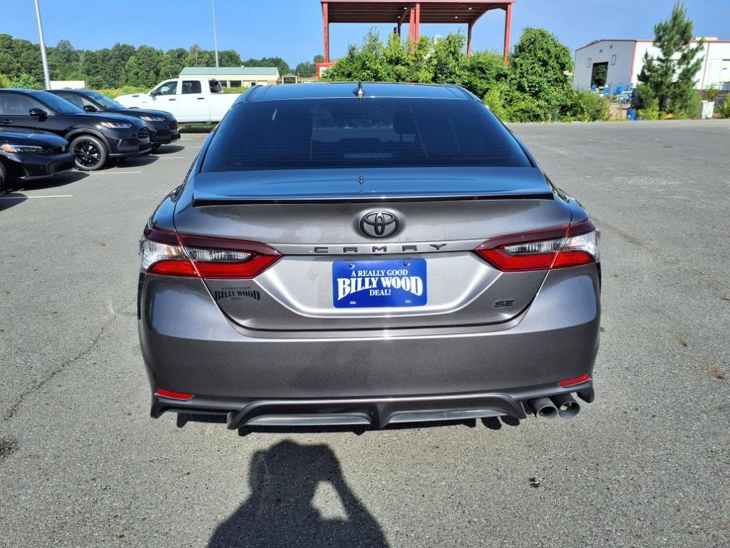 2023 Toyota Camry SE photo 4