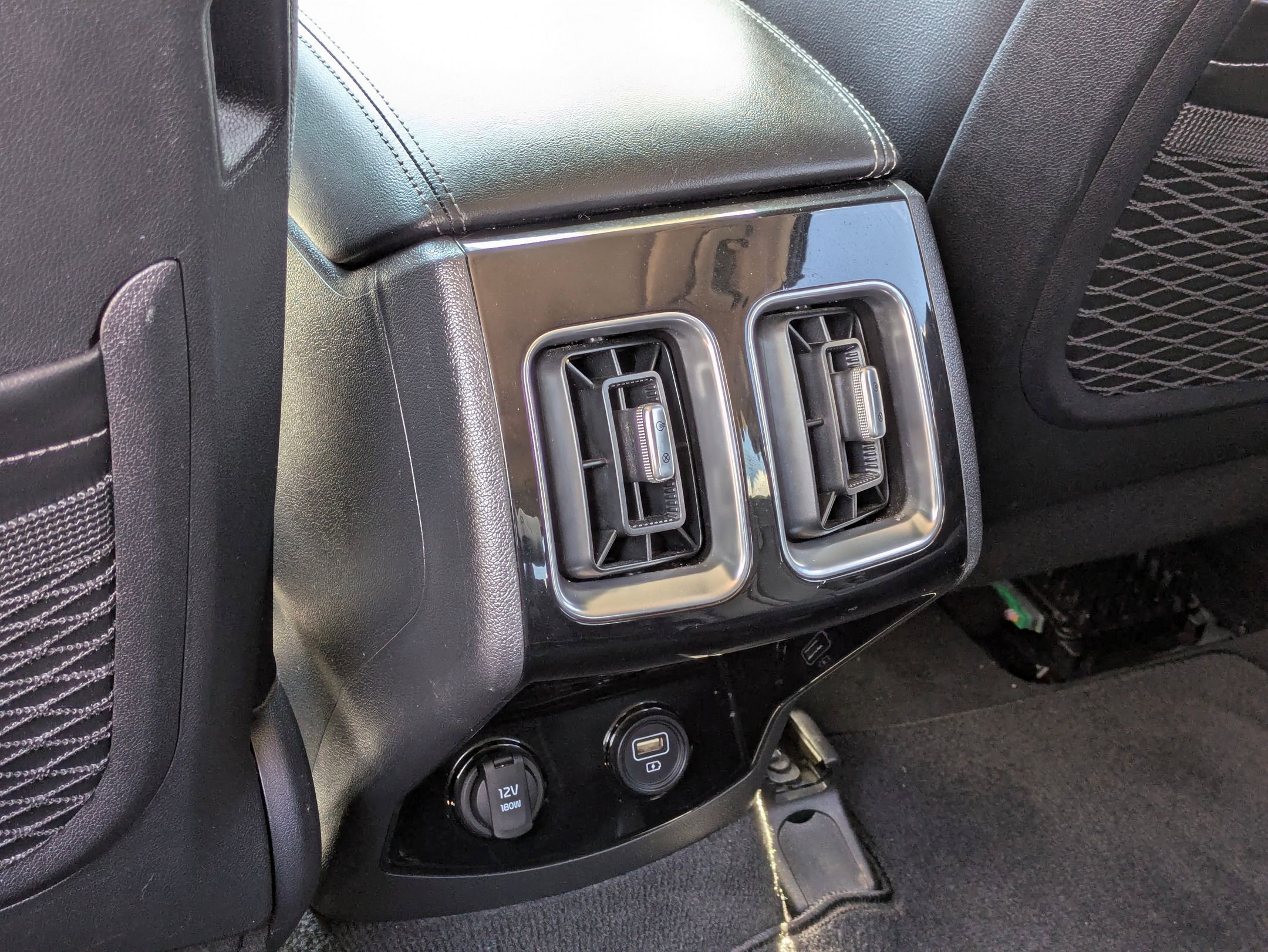 2021 Kia Sorento SX Prestige photo 23