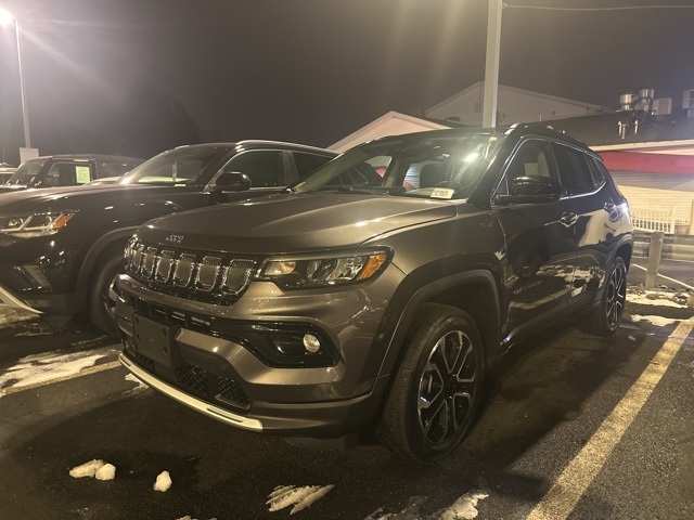2022 Jeep Compass Limited's photo
