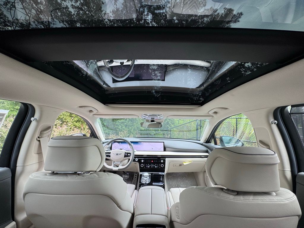 2026 Genesis G80 2.5T Sport Prestige photo 2