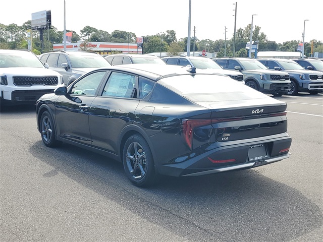 2025 Kia K4 LXS photo 4