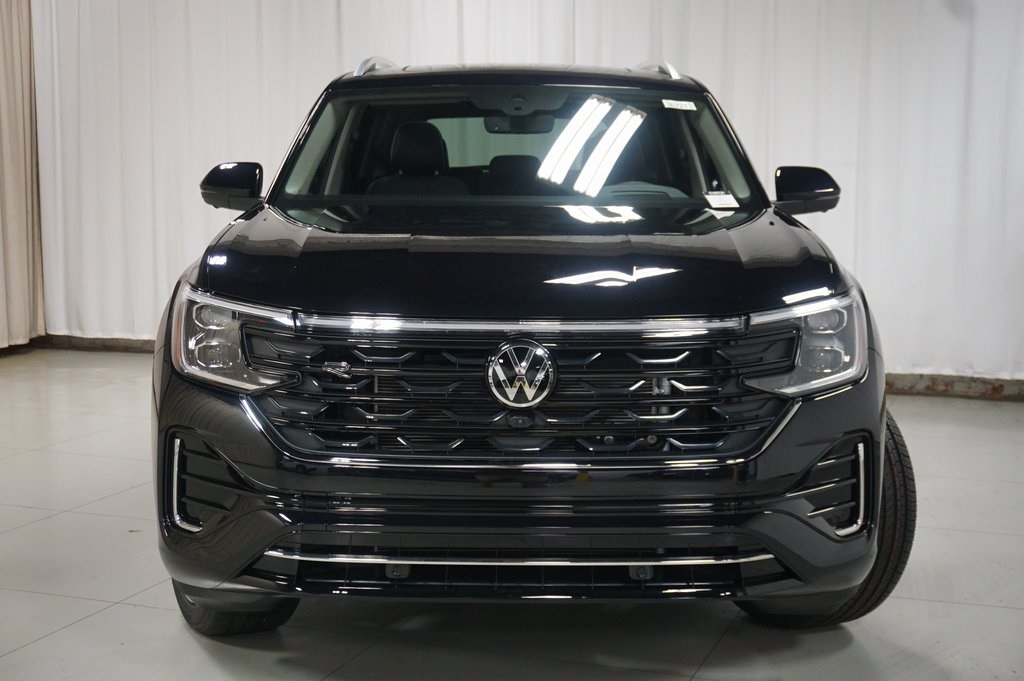 2026 Volkswagen Atlas SEL Premium R-Line photo 4