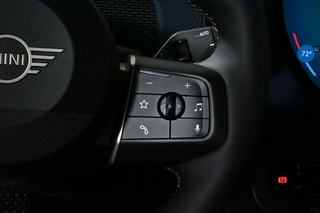 2025 Mini Countryman SE ALL4 photo 16