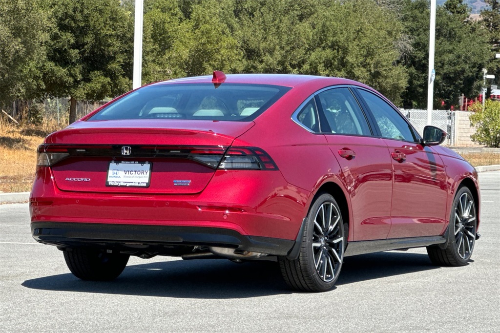 2025 Honda Accord Hybrid Touring photo 4
