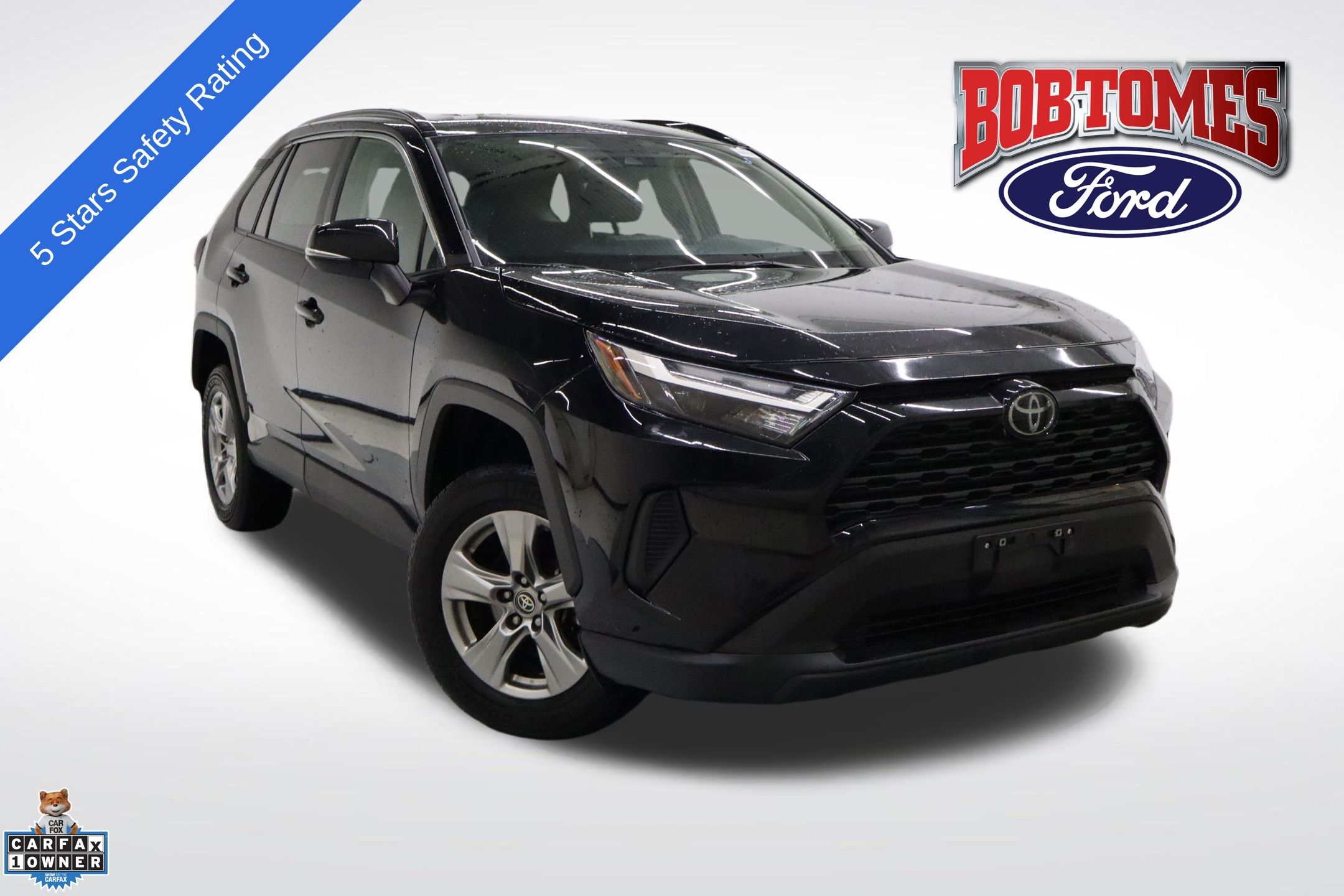2024 Toyota RAV4 XLE's photo