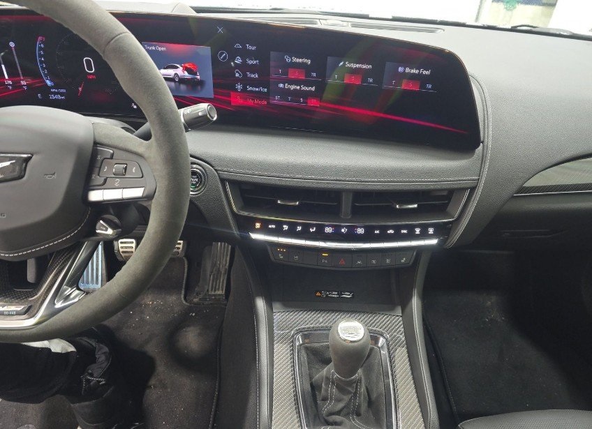 2025 CADILLAC CT5 - Image 4