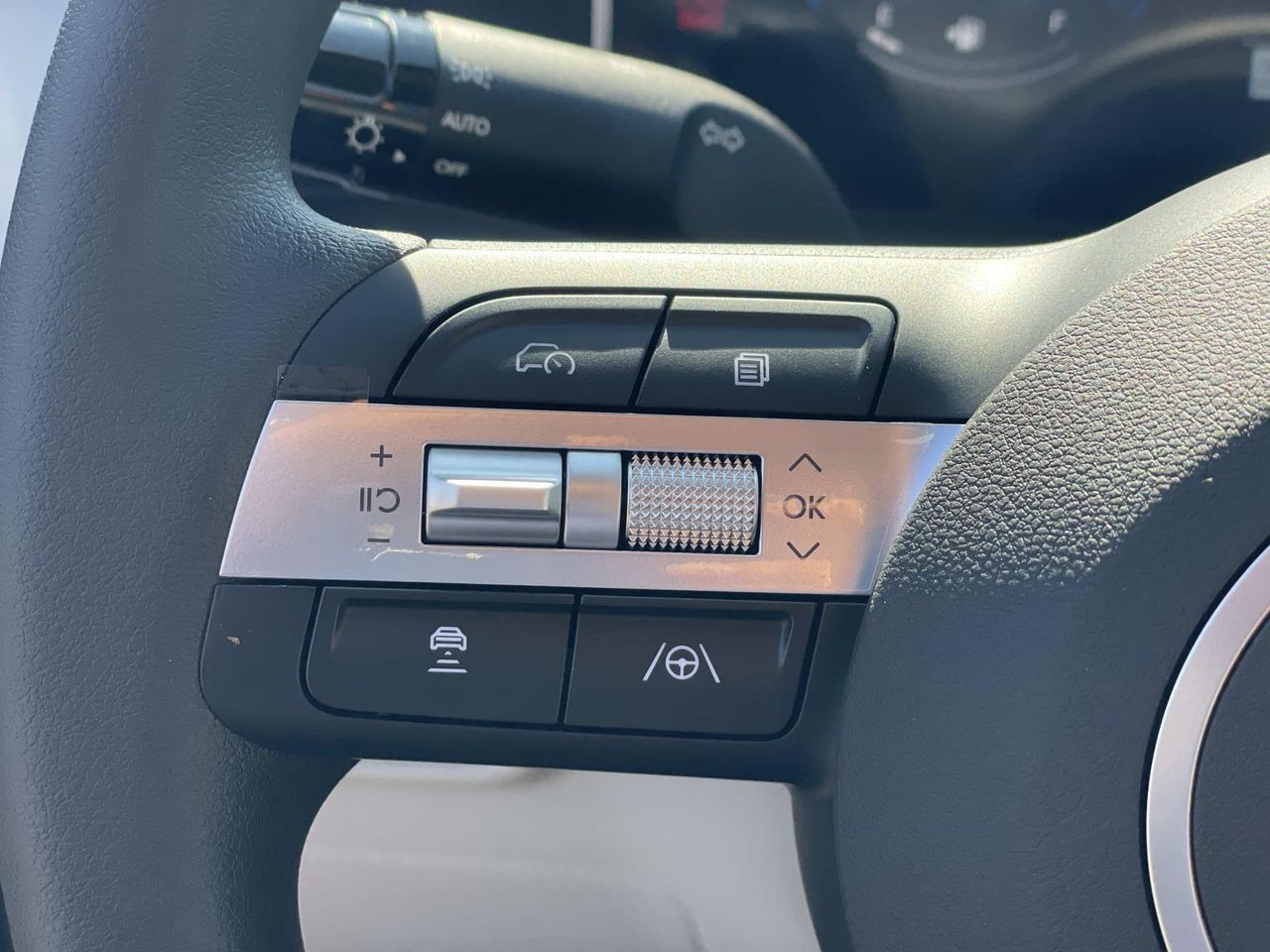 2026 Hyundai Tucson SEL photo 8