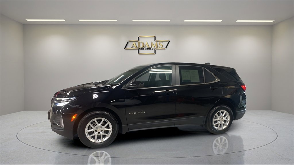 2022 Chevrolet Equinox LT photo 2