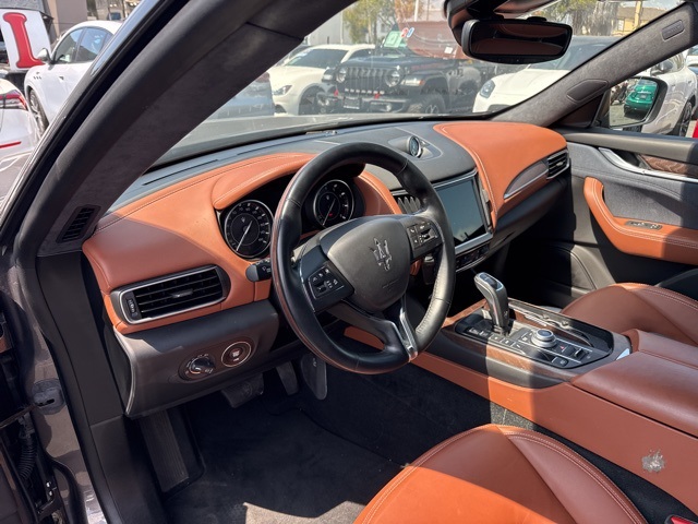 2022 Maserati Levante GT photo 5