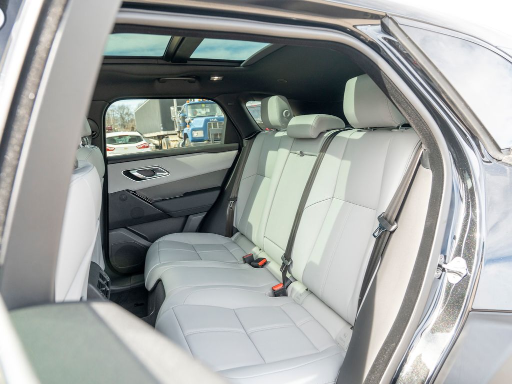 2026 Land Rover Range Rover Velar S photo 22