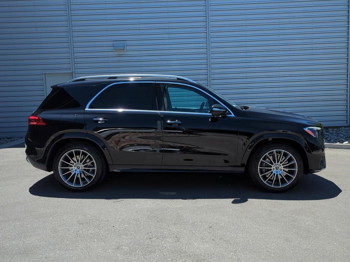 2025 Mercedes Benz GLE 350 4MATIC photo 2