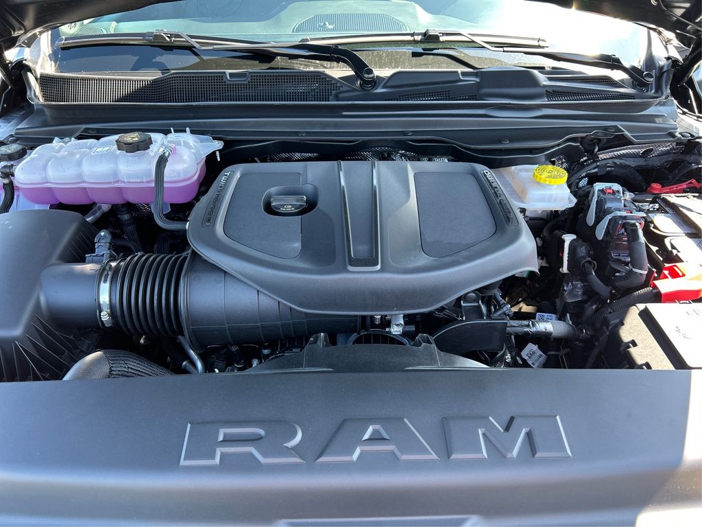 2026 Ram 1500 Warlock photo 8