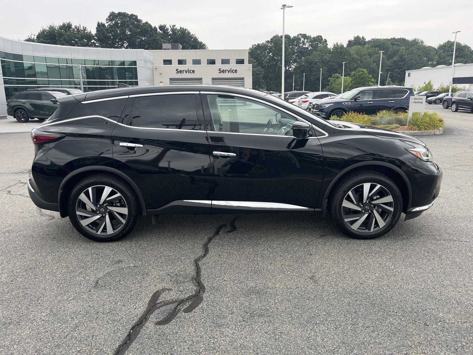 2024 Nissan Murano SL photo 2