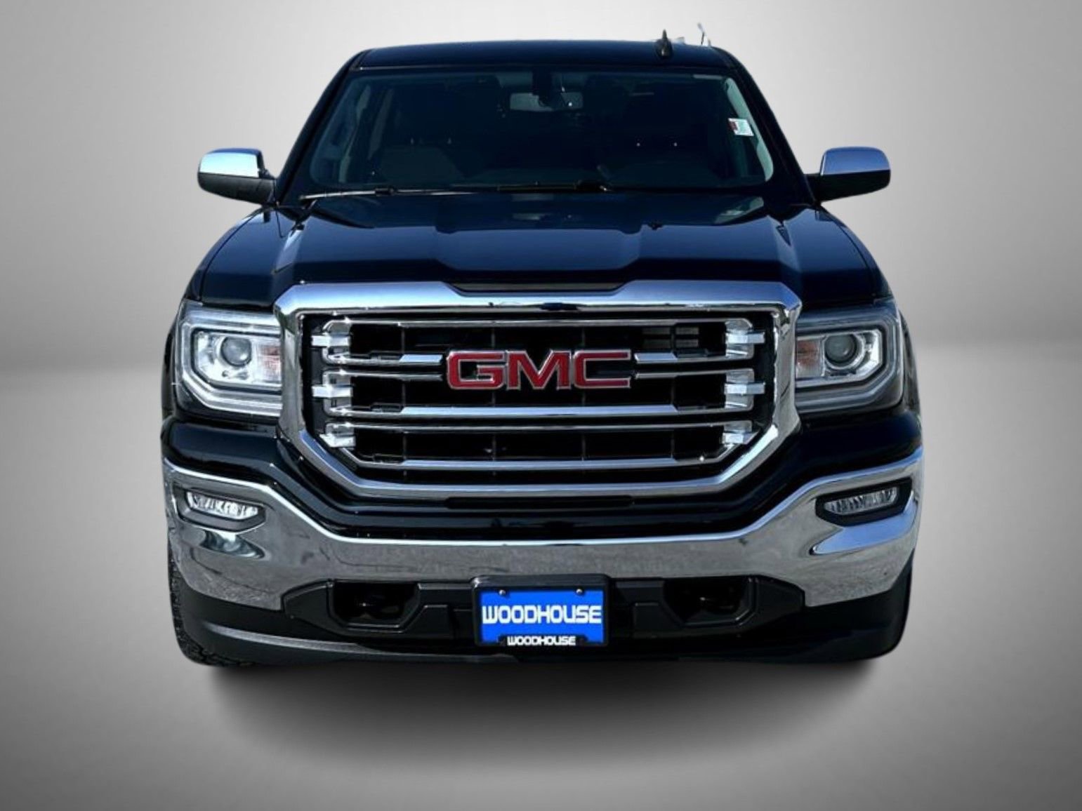 2018 Gmc Sierra 1500 SLT photo 2