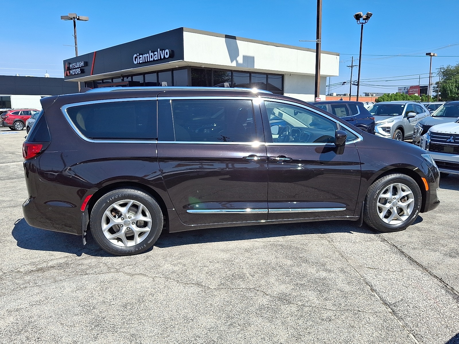 2019 Chrysler Pacifica Touring Plus photo 5