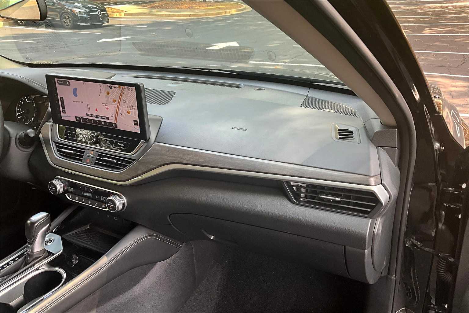 2023 Nissan Altima 2.5 SL photo 18
